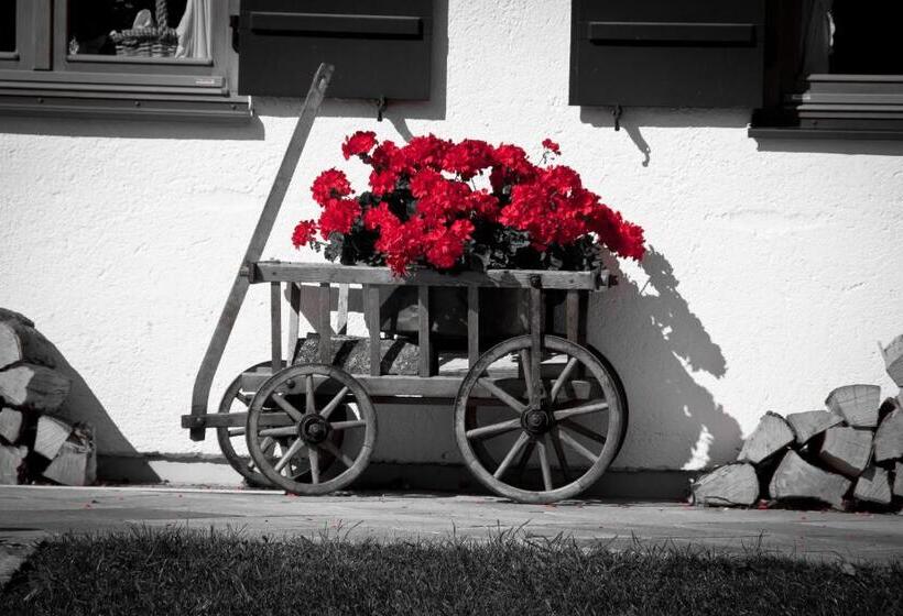 Отель Lamprechthof