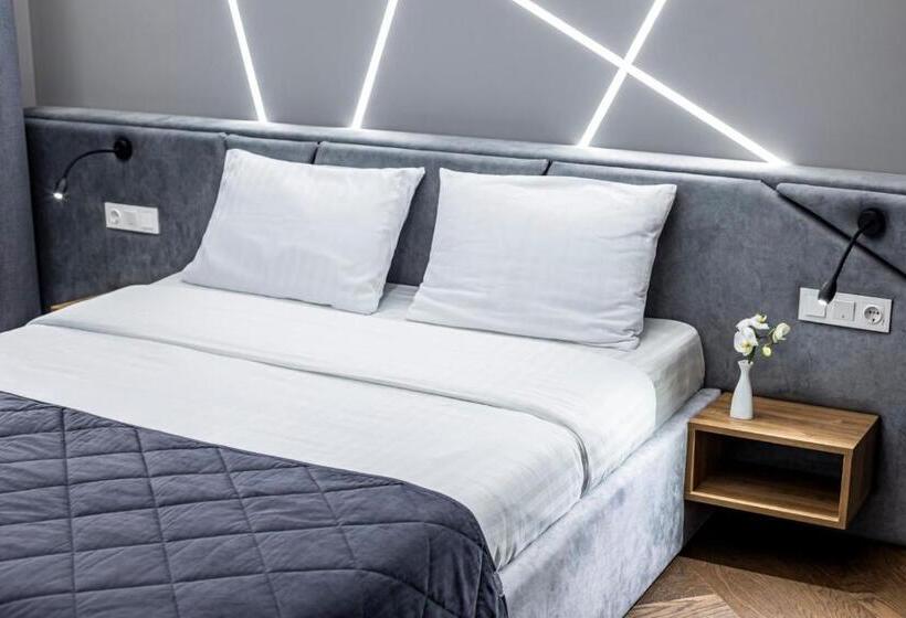 فندق على الطريق Otaman Resort