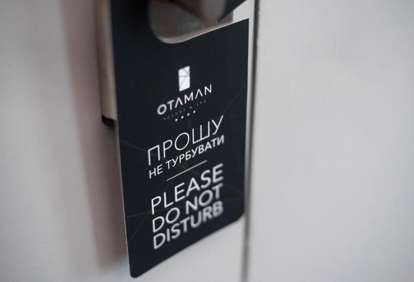 فندق على الطريق Otaman Resort