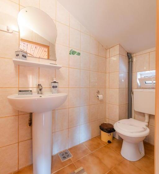 پانسیون Vila Adriana