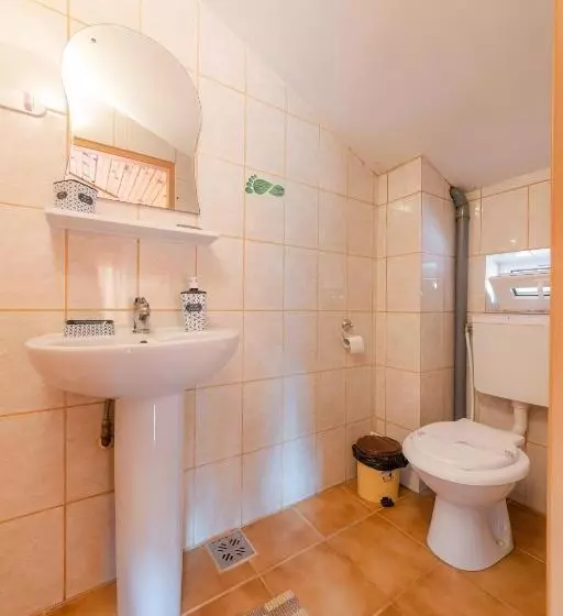 Majatalo Vila Adriana