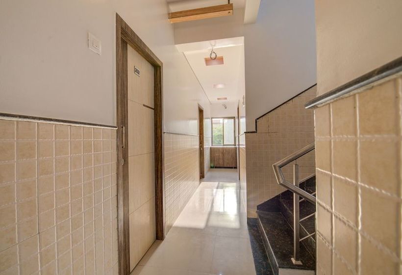 Hotelli Saichha By Oyo Rooms