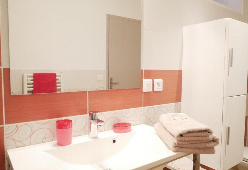 مبيت وإفطار Domaine De La Fontaine