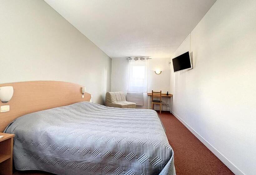 Отель Valhôtel Hôtel Résidence Châteaufort