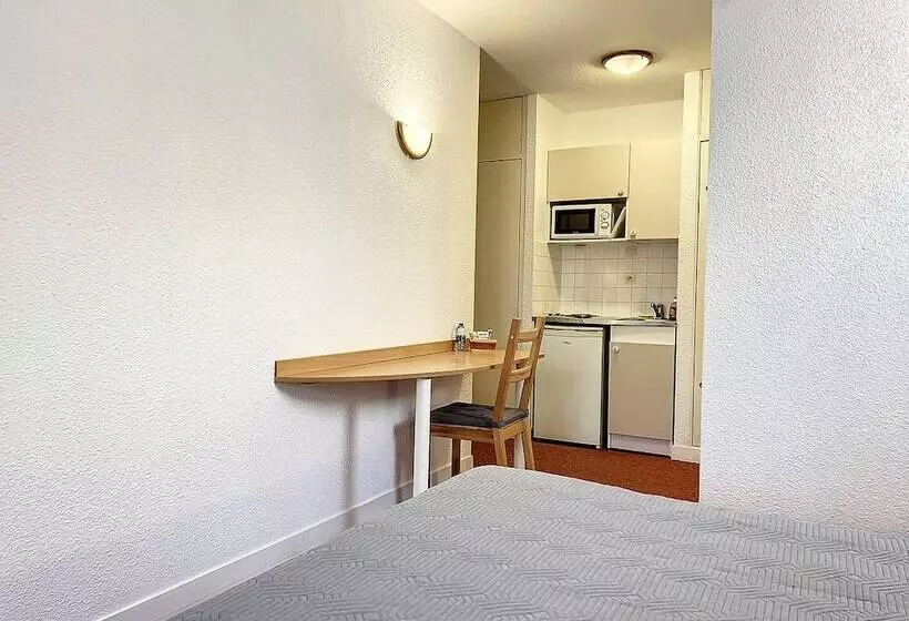 Hotelli Valhôtel   Hôtel Résidence Châteaufort