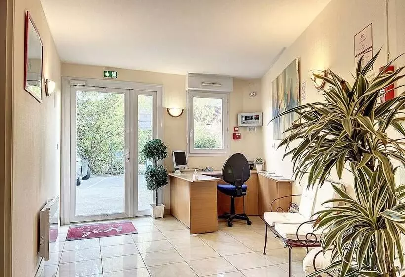 Hotelli Valhôtel   Hôtel Résidence Châteaufort