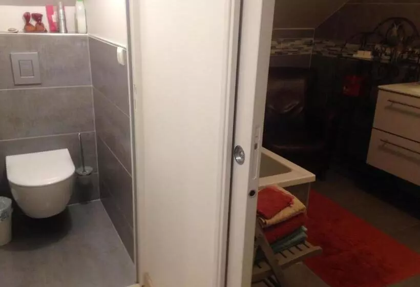 Majatalo Ch. D Hôtes De La Saliais