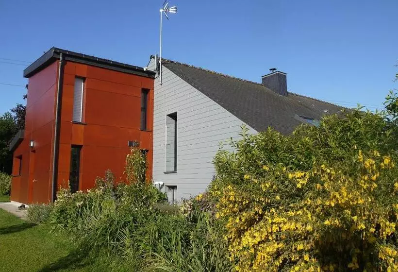 Majatalo Ch. D Hôtes De La Saliais