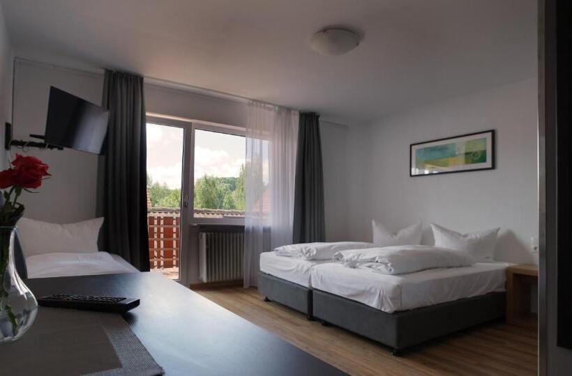 Hotel Gasthof Metzgerei Lamm   Benedikt Rückel