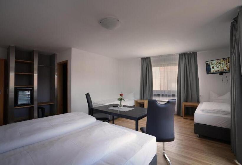 Hotel Gasthof Metzgerei Lamm   Benedikt Rückel