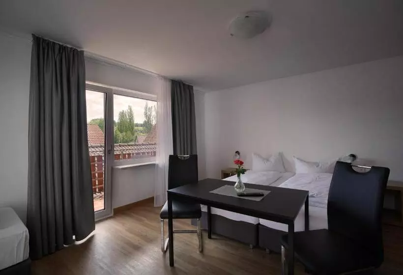 Hotelli Gasthof Metzgerei Lamm   Benedikt Rückel