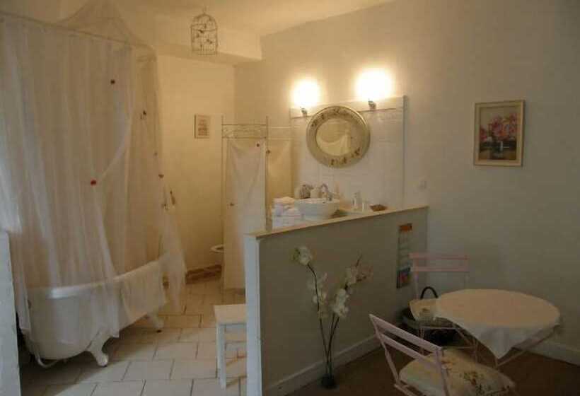 פנסיון La Gentilhommière Restaurant Etincelles