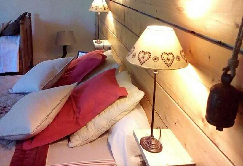 פנסיון La Gentilhommière Restaurant Etincelles