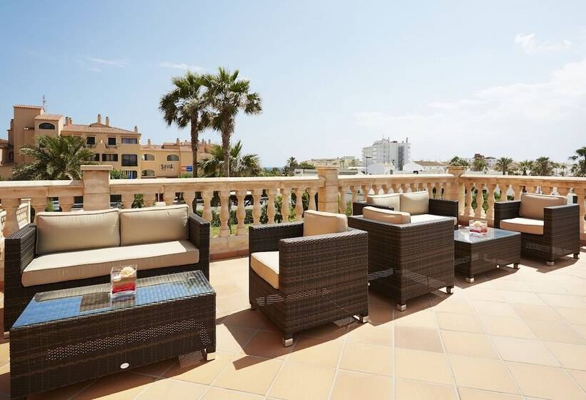 Grupotel Macarella Suites & Spa