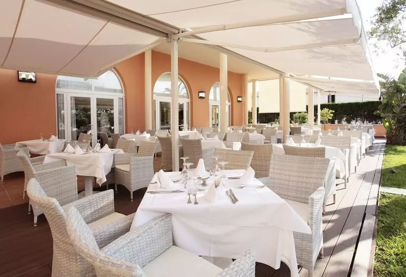 Grupotel Macarella Suites & Spa