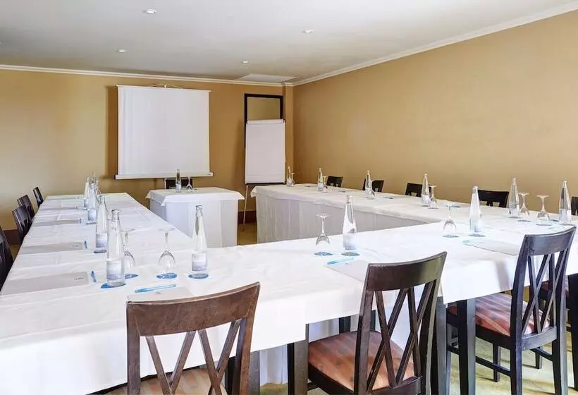 Grupotel Macarella Suites & Spa