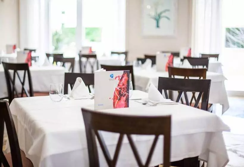 Grupotel Macarella Suites & Spa