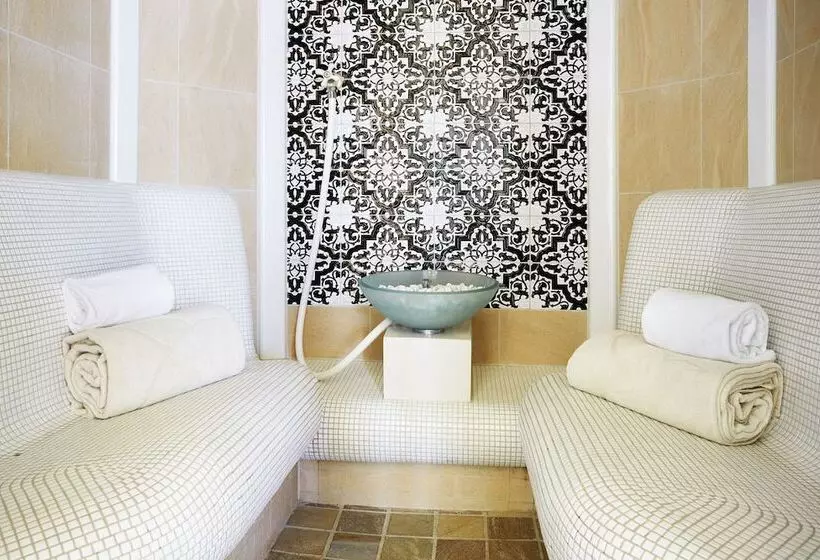 Grupotel Macarella Suites & Spa