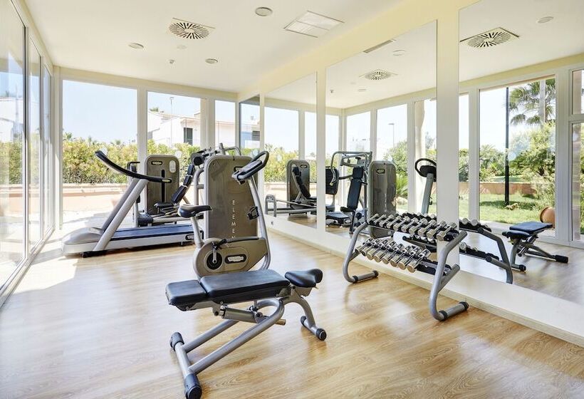 Grupotel Macarella Suites & Spa