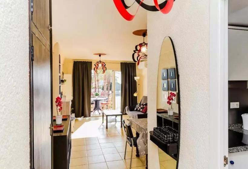 ホテル Arenal Park