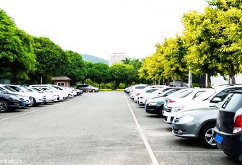 酒店 Campanile Cergy Saint Christophe