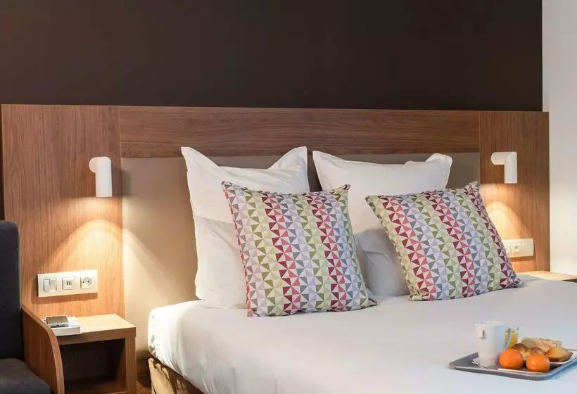 هتل Campanile Epinal Centre Gare