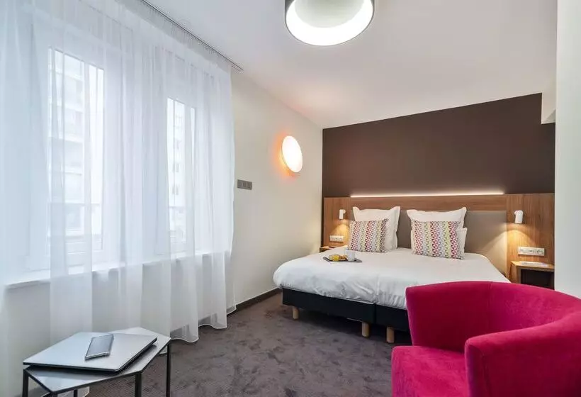 هتل Campanile Epinal Centre Gare