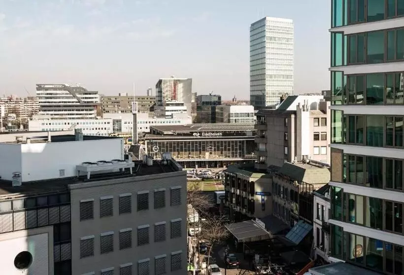 Crown Hotel Eindhoven Centre