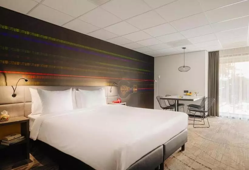 Crown Hotel Eindhoven Centre