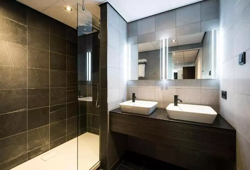 Crown Hotel Eindhoven Centre