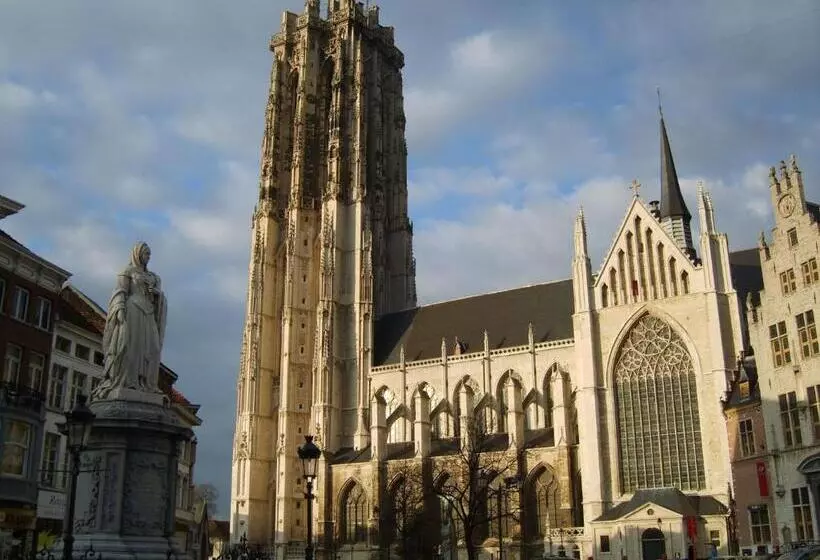 בית מלון כפרי Holiday Inn Express Mechelen City Centre, An Ihg