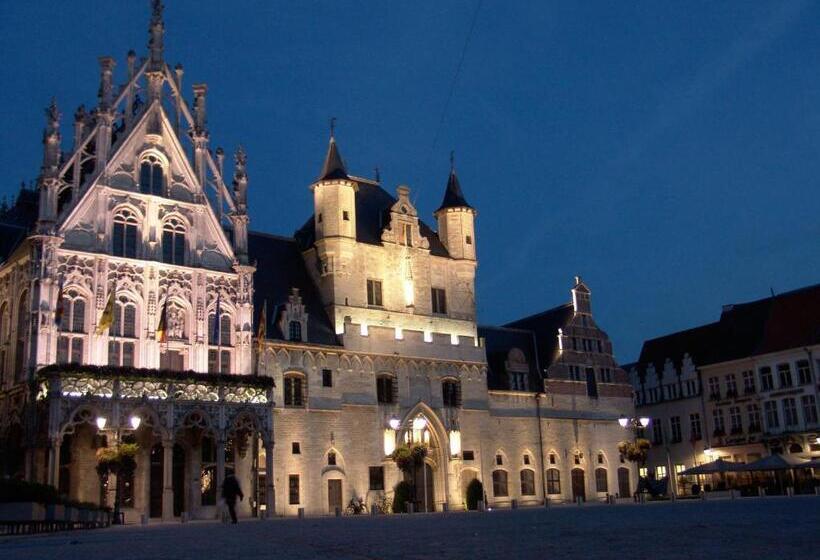 هتل Holiday Inn Express Mechelen City Centre, An Ihg