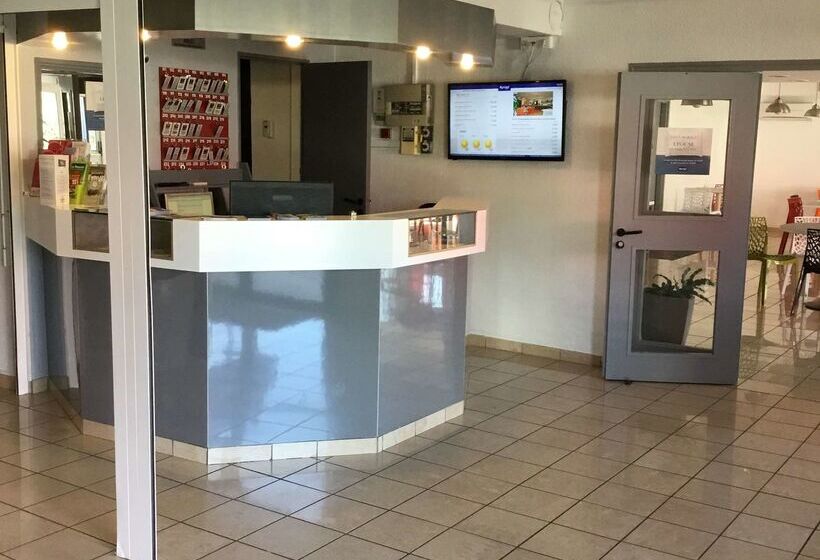 هتل Kyriad Direct Arles