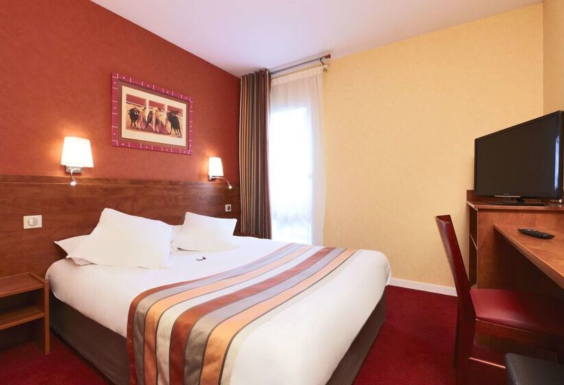 Отель Kyriad Nîmes Ouest A9