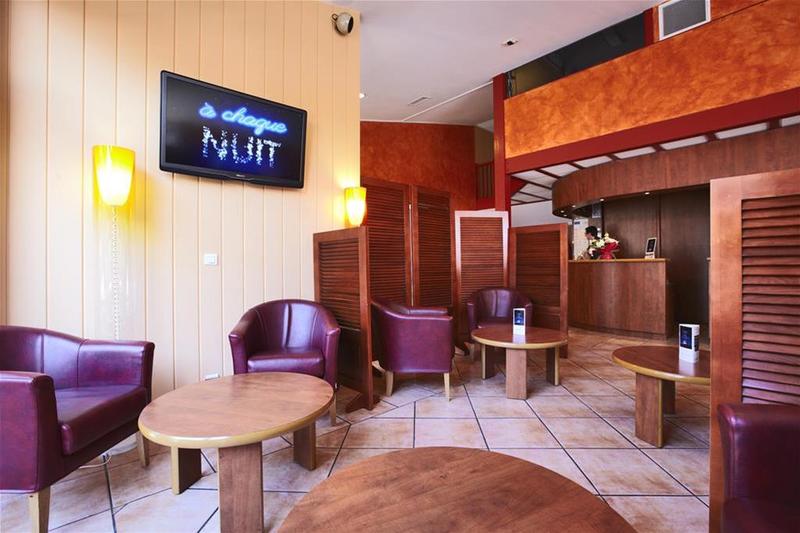 Отель Kyriad Nîmes Ouest A9