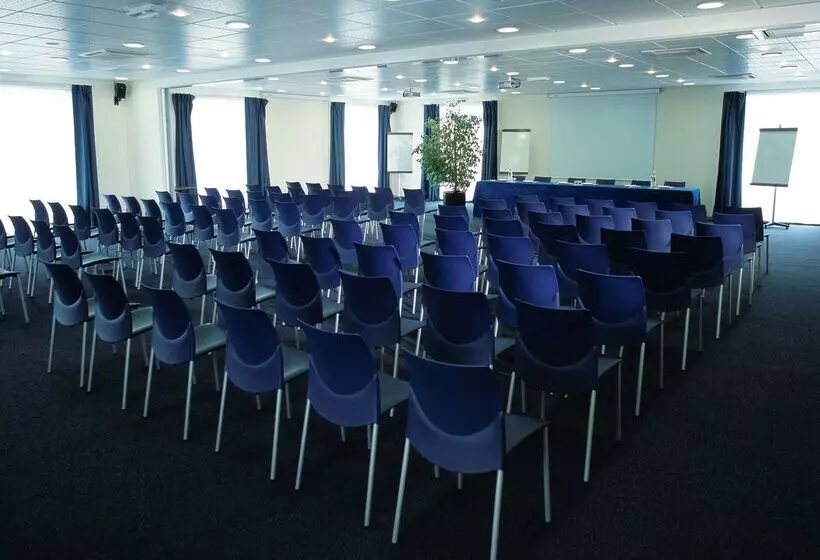 酒店 Kyriad Prestige Bordeaux Aeroport