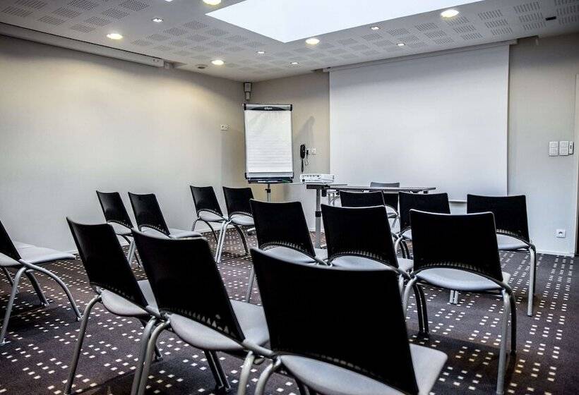 בית מלון כפרי Kyriad Rennes Nord