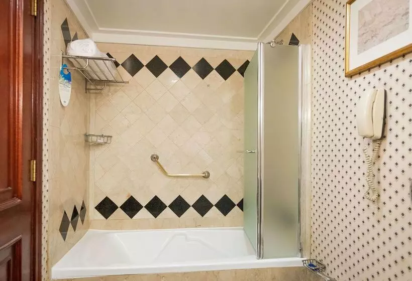 هتل Doubletree By Hilton Buenos Aires