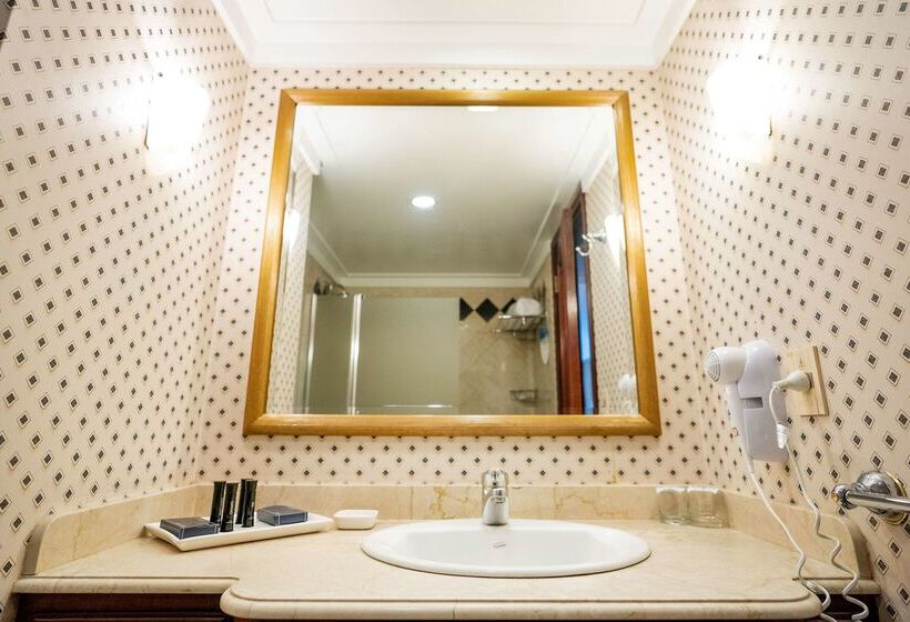 هتل Doubletree By Hilton Buenos Aires