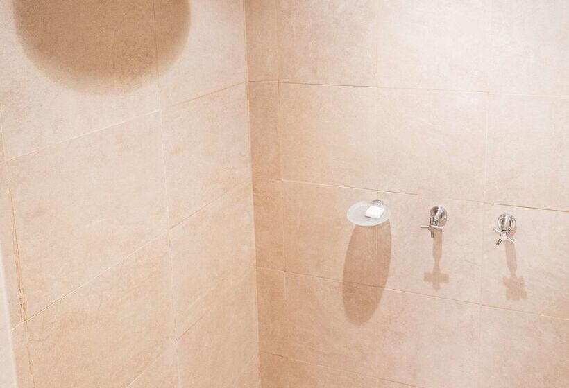 هتل Doubletree By Hilton Buenos Aires