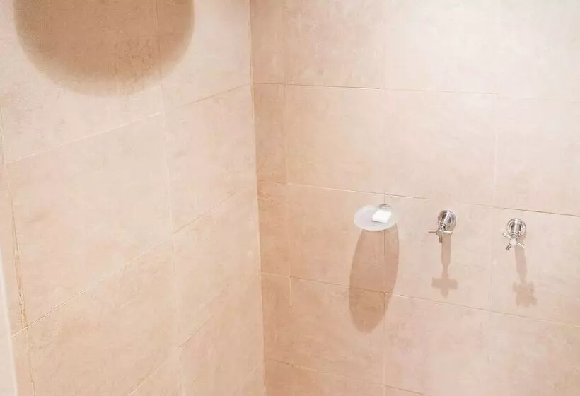 هتل Doubletree By Hilton Buenos Aires