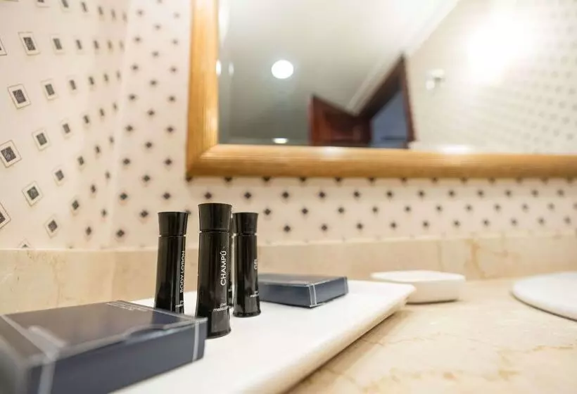 هتل Doubletree By Hilton Buenos Aires