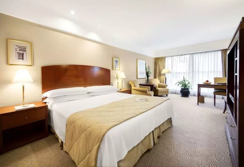 هتل Doubletree By Hilton Buenos Aires