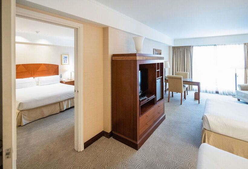 هتل Doubletree By Hilton Buenos Aires