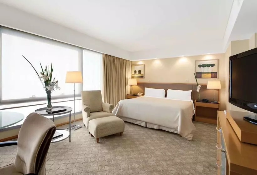 هتل Doubletree By Hilton Buenos Aires