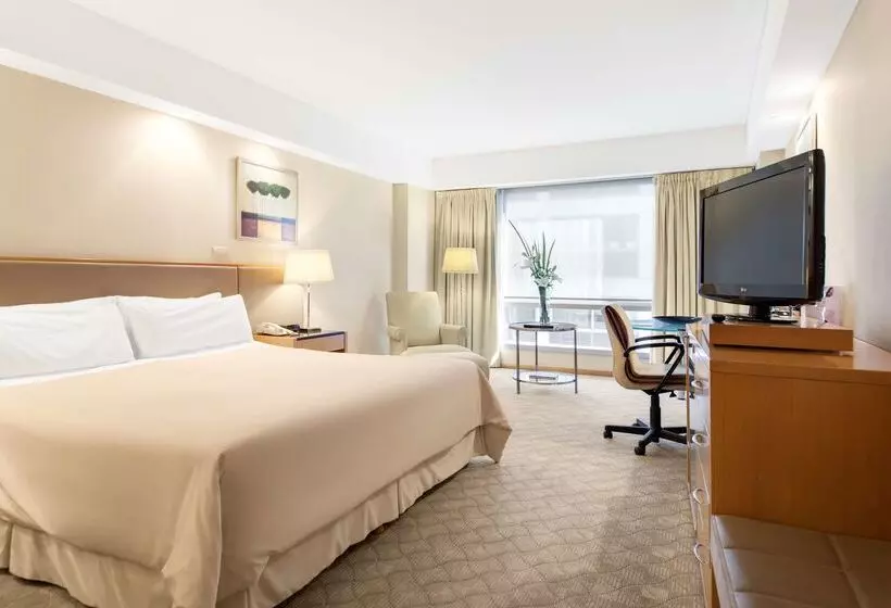 هتل Doubletree By Hilton Buenos Aires