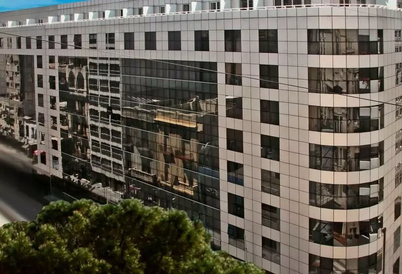 هتل Doubletree By Hilton Buenos Aires