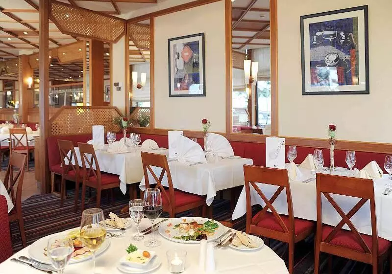 Отель Mercure Bad Homburg Friedrichsdorf