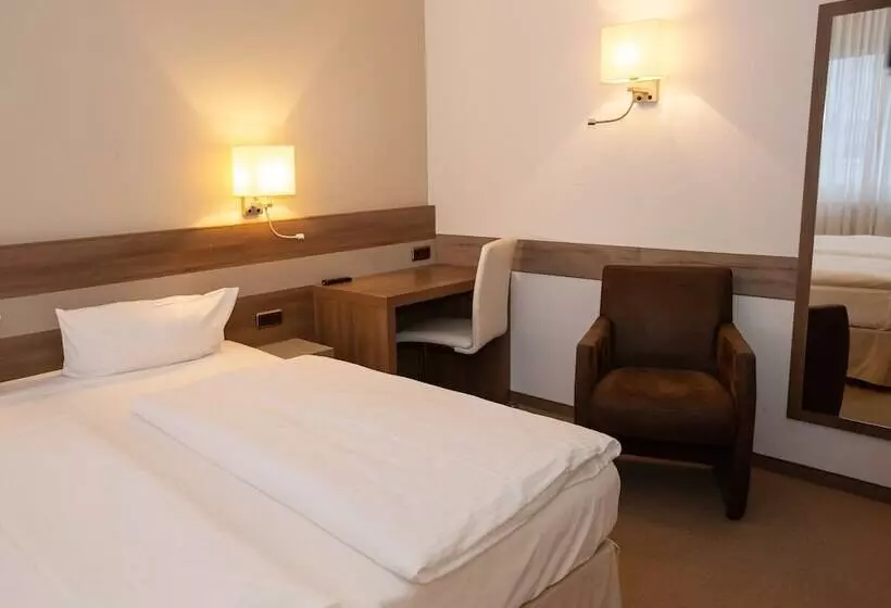 Hotel Am Gorzberg Greifswald