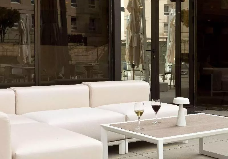 ホテル Mercure Montpellier Centre Comédie